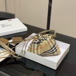 1:1 Burberry Bag Red Nylon First Copy Replica