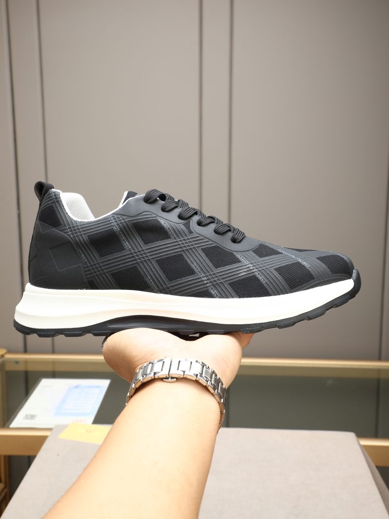 Armani Schuhe Elegante Hochwertige Valentino Knock Off Schuhe