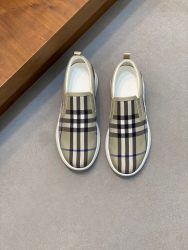 Burberry Shoes Cowhide Aaa Fake Valentino Shoes