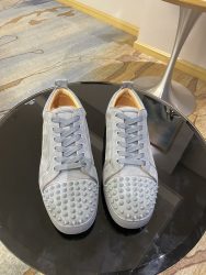 Designer Christian Louboutin Shoes Red Cowhide First Copy Replica 10