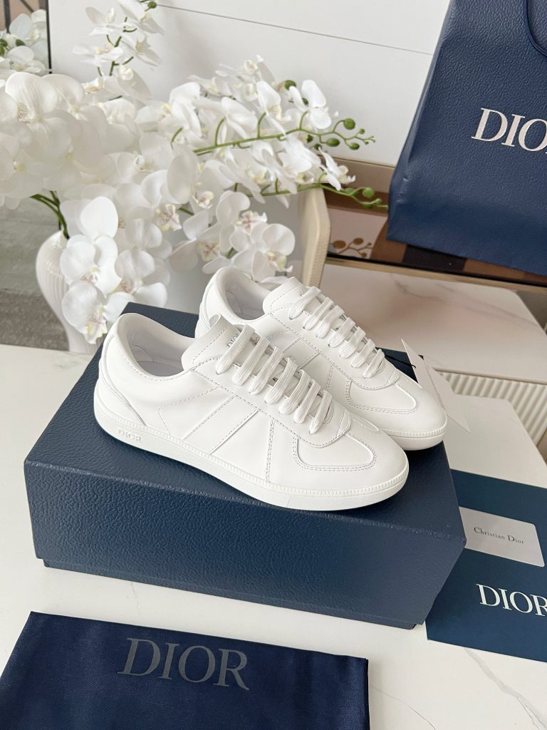 Dior zapatos de cuero de vaca blanco clásico diseñador de réplicas de zapatos Jordan