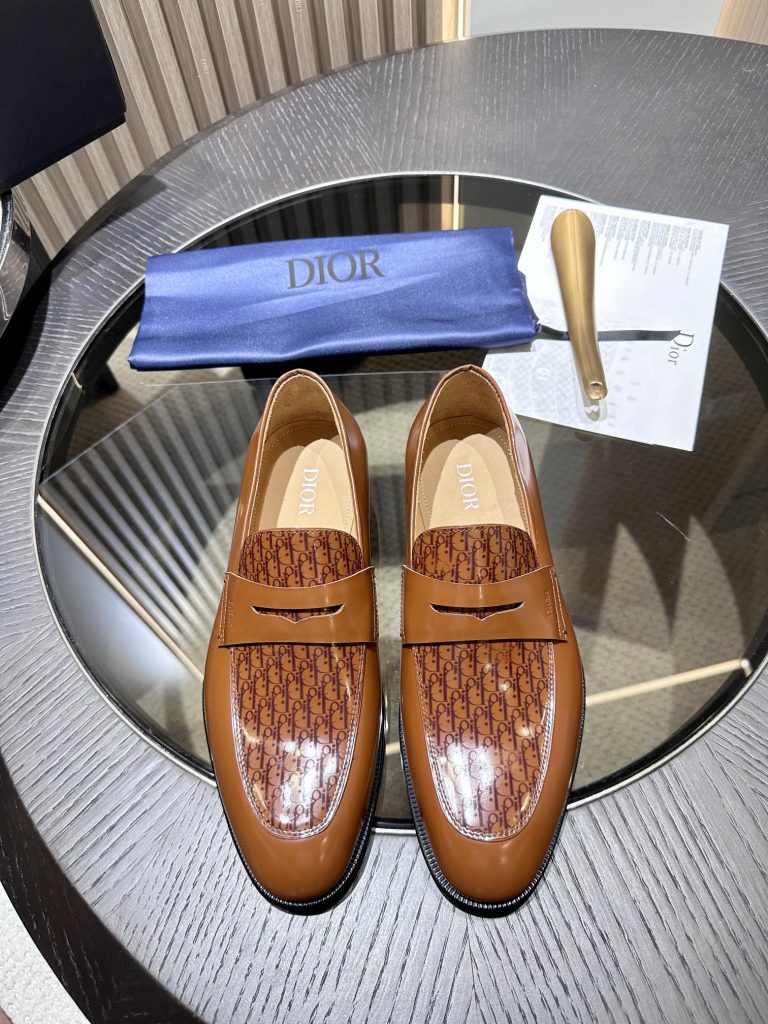 Dior Shoes Leather Beige Elegant Designer Fake Shoes Cheap