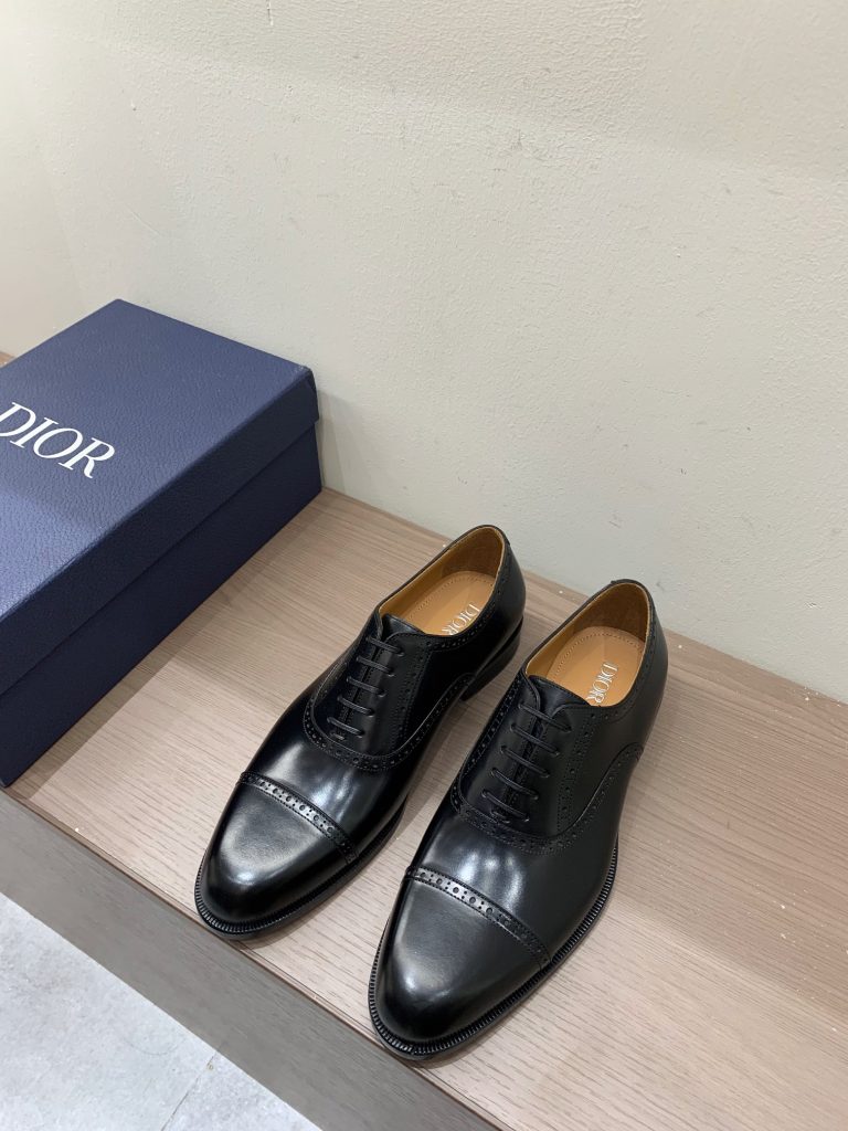 Dior Shoes Leather Casual First Copy Faux Valentino Shoes