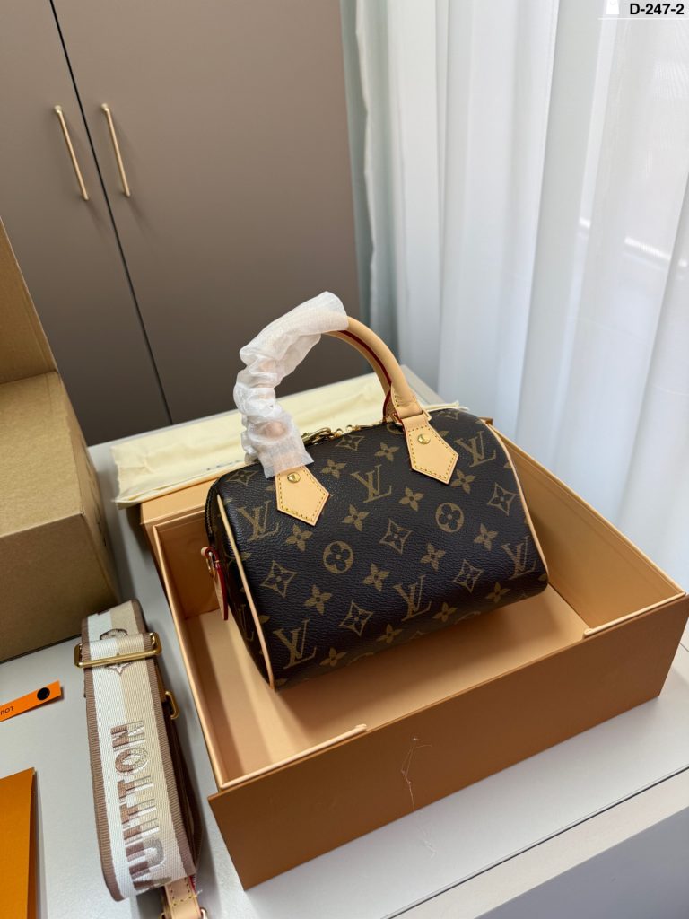 Fake Lv Bag Classic Fashion Dupe Replica