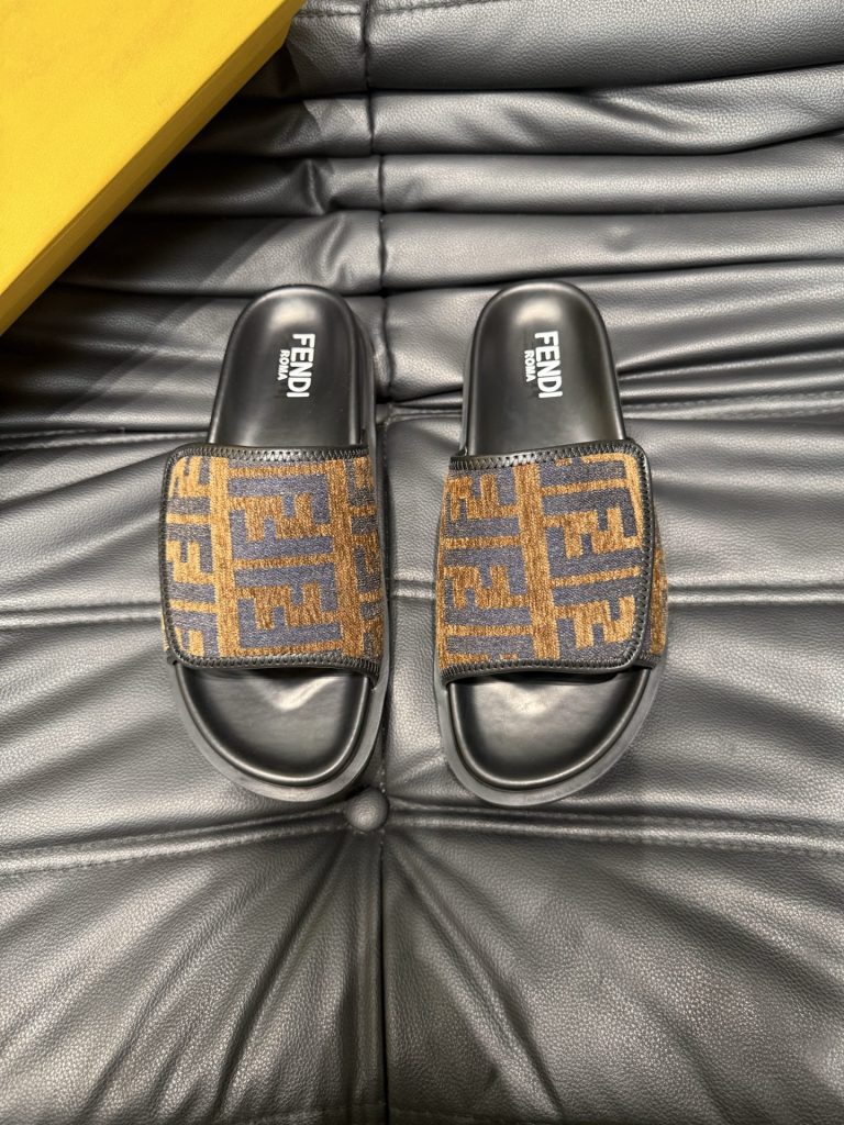Fendi Shoes Casual Luxury Fake Sneakers