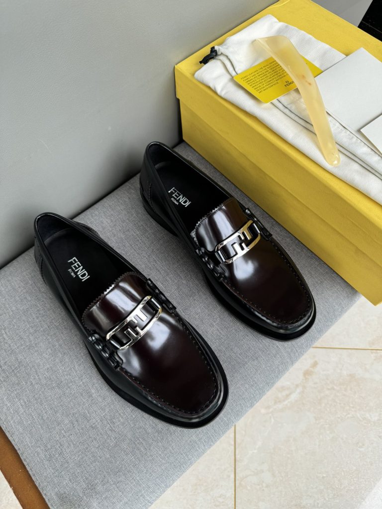 Fendi Shoes Leather Casual Replica Replica Trainers