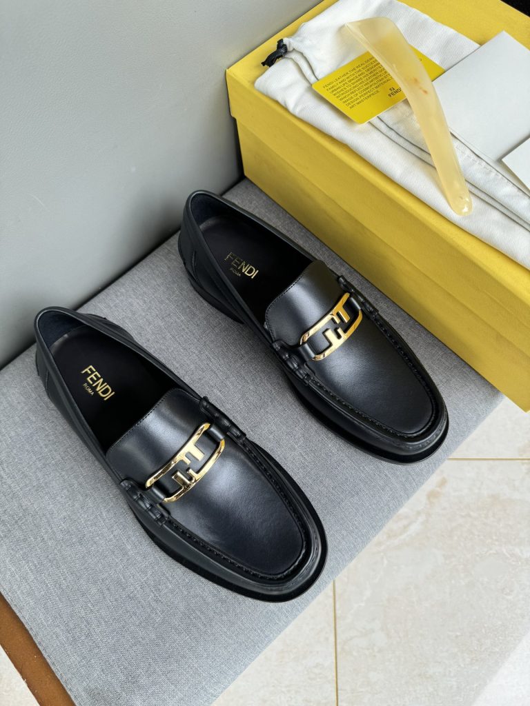 Fendi Shoes Leather Casual Replica Valentino Knock Off Shoes