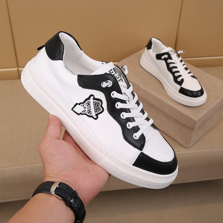 Fendi Zapatos Blanco 1:1 Fake Valentino Shoes