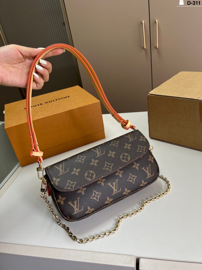 First Copy Louis Vuitton Replica Designer 1:1 Luxury