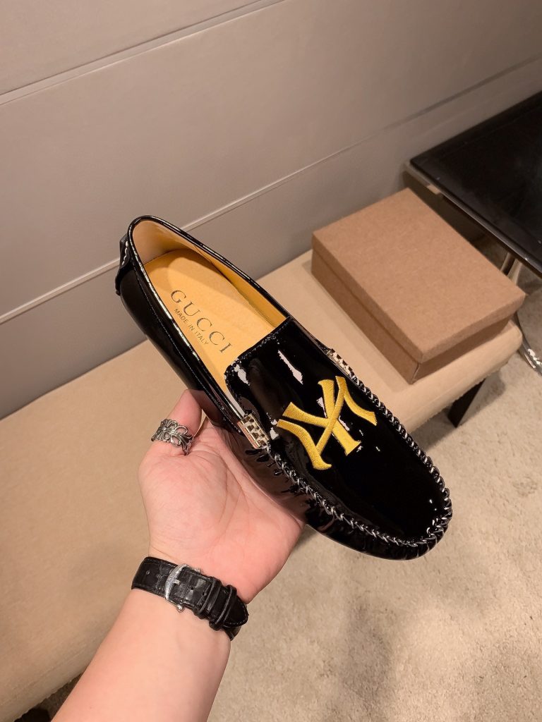 Gucci Shoes Calfskin Casual Luxury Fake Red Bottom Shoes