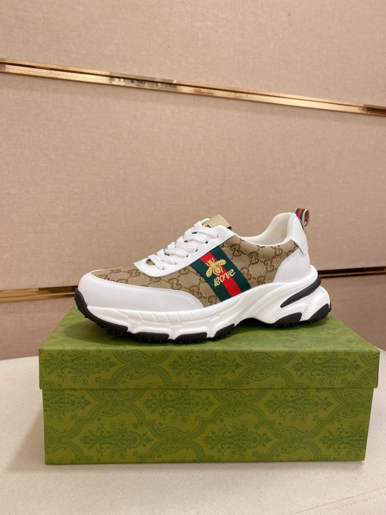 Gucci Shoes Cowhide Elegant High Quality Faux Valentino Shoes