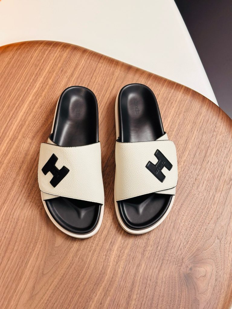 Chaussures Hermes en cuir de vache Elegant Look Alike Replica Shoes Cheap