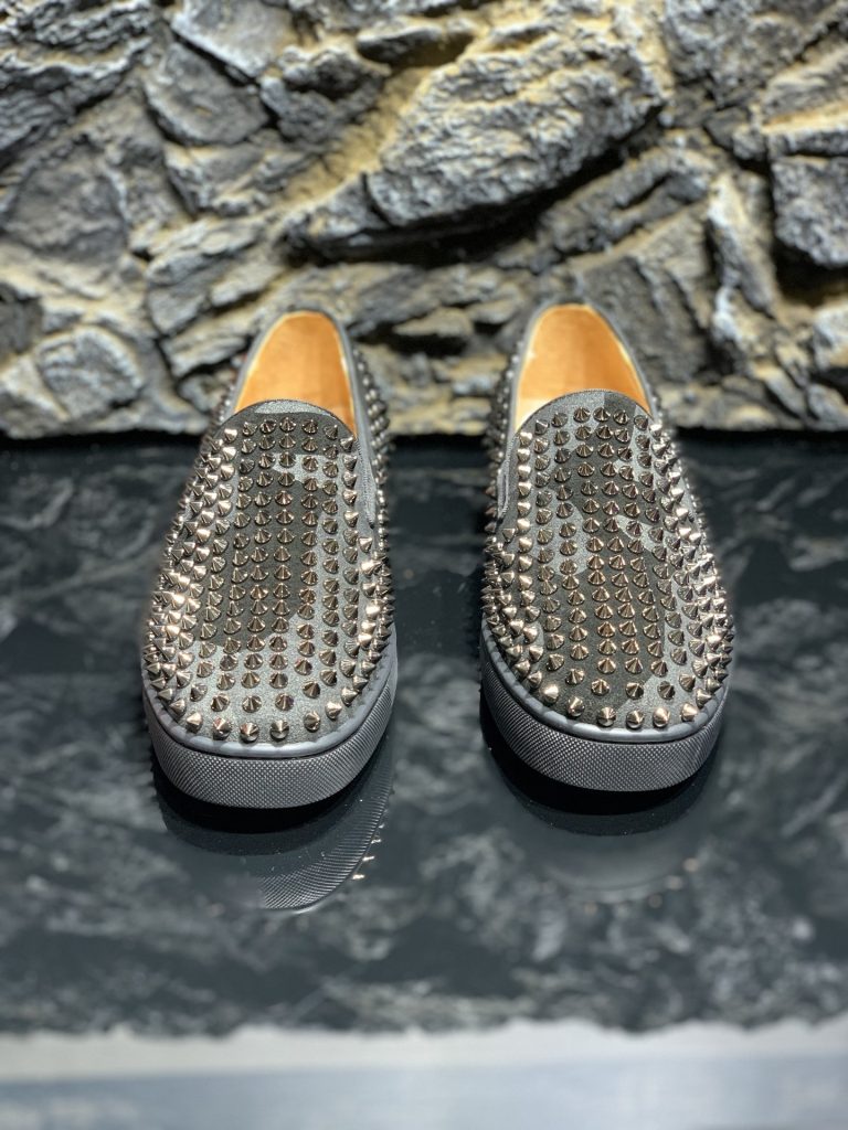 Look Alike Christian Louboutin Zapatos de piel de vaca roja 1:1 Réplica 4