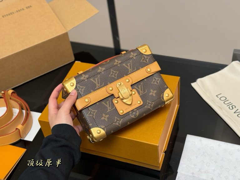 Look Alike Lv Bag First Copy Replica Designer
