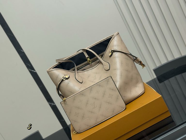 Look Alike Lv Bag Red Classic First Copy Replica