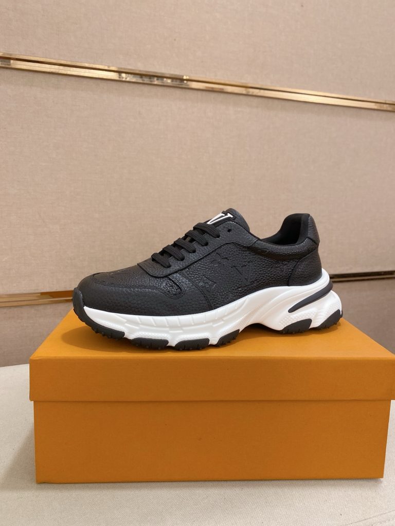Louis Vuitton Shoes Cowhide 1:1 Replica Trainers