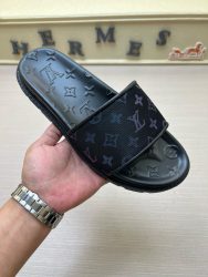 Louis Vuitton Shoes Cowhide Casual 1:1 Faux Valentino Shoes
