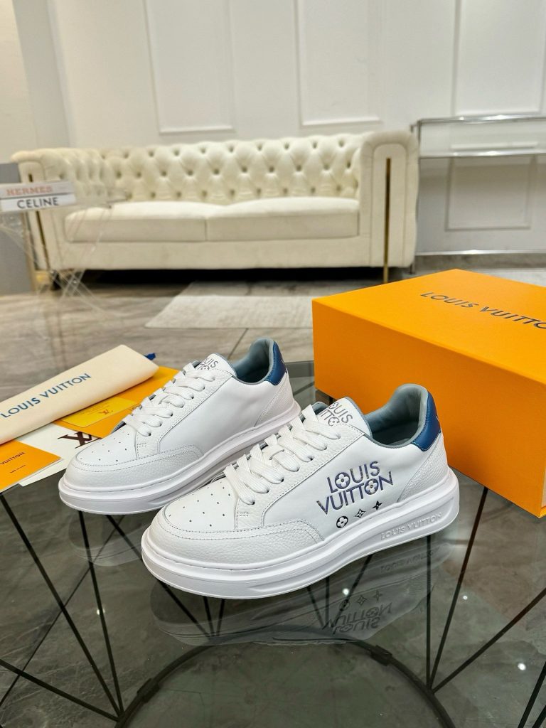 Louis Vuitton zapatos de cuero de vaca de la calle parecen réplicas de zapatos de Jordania