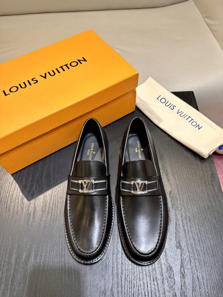 Louis Vuitton zapatos de cuero clásico parecen zapatos falsos en línea