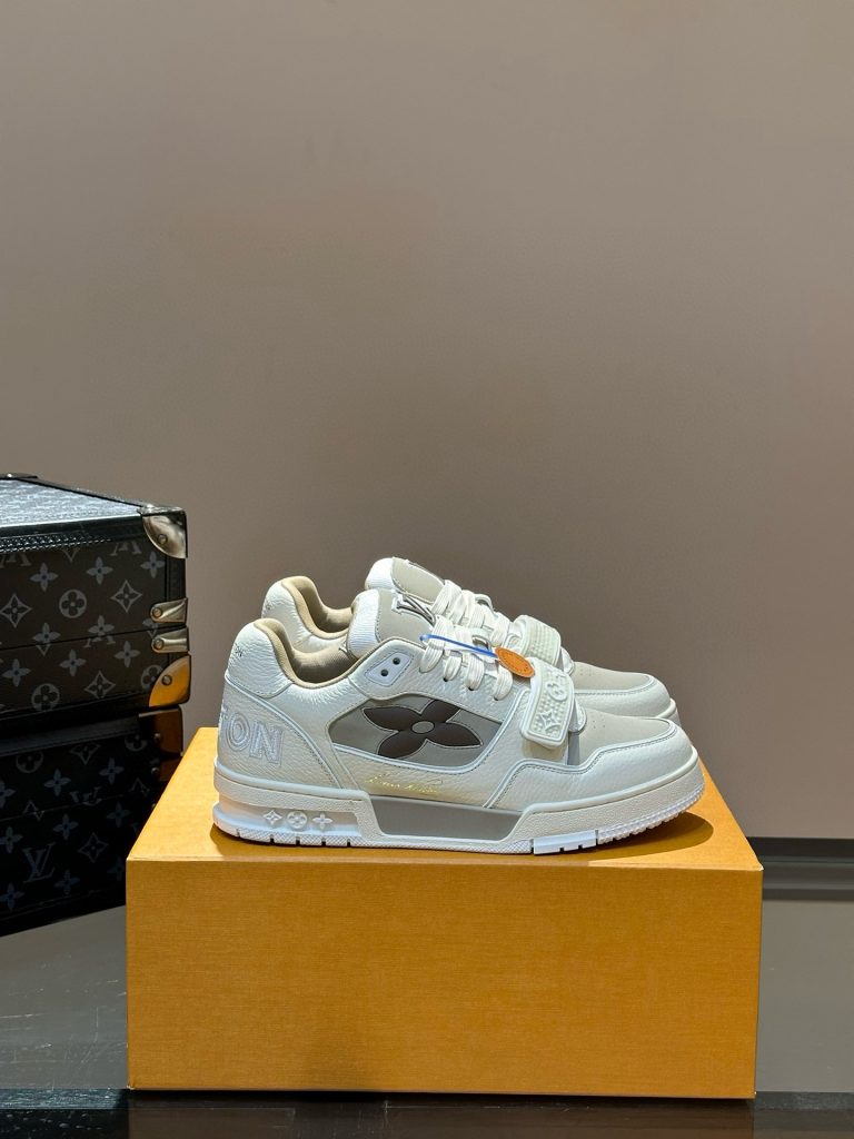 Louis Vuitton Shoes Leather Classic Super Clone Fake Designer Shoes Cheap