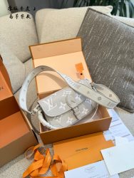 Luxe Louis Vuitton Aaa Replica Designer