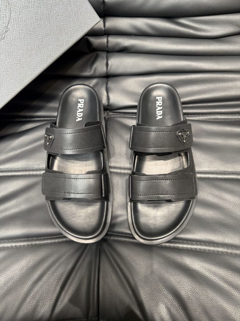 Prada Shoes Look Alike Fake Shoe Website (en anglais)