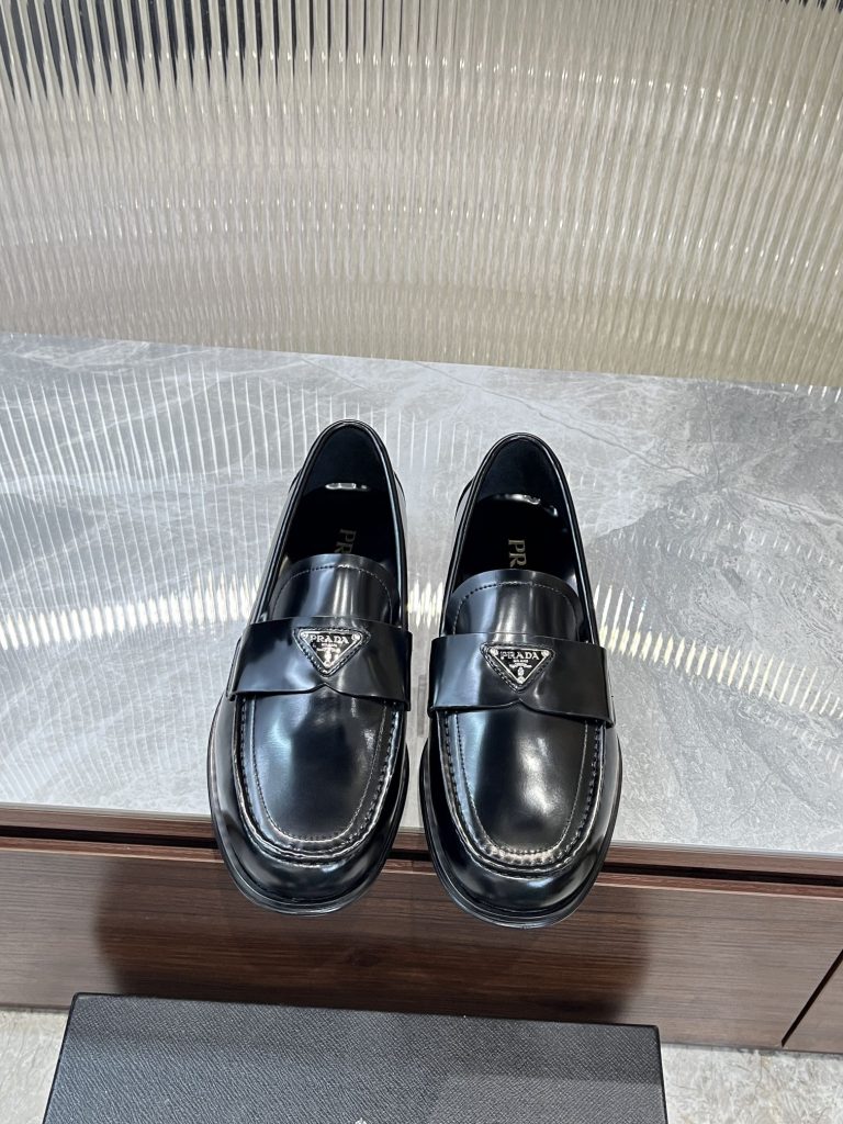 Prada Shoes Luxury Fake Sneakers Cheap