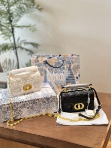 Reddit FashionReps Dior Bag  FashionReps Bags 10YAA2405