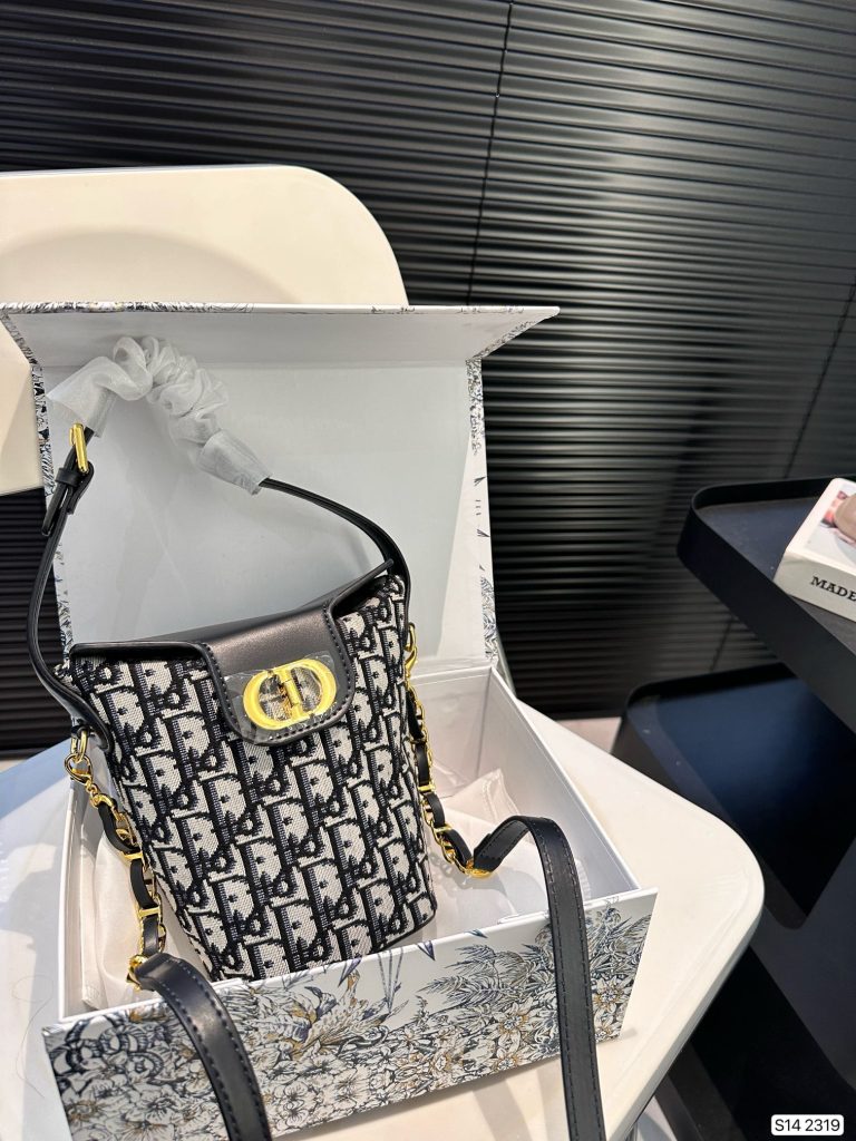 Reddit FashionReps Dior Bag  FashionReps Bags 10YAA3519