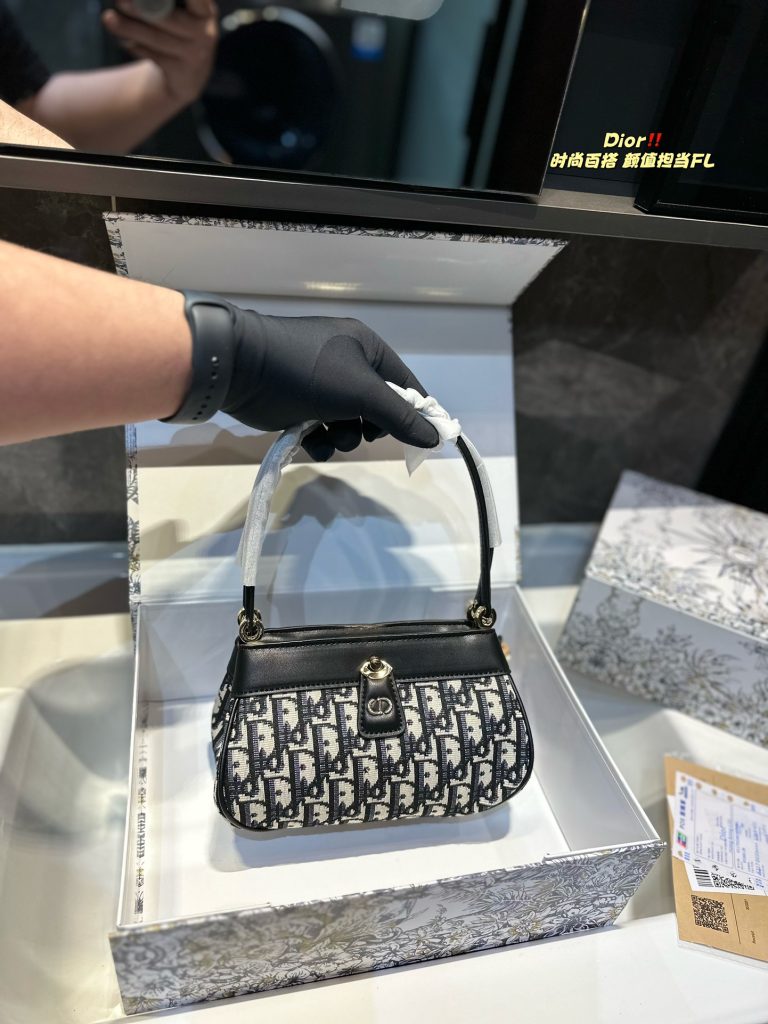 Reddit FashionReps Dior Bag  FashionReps Bags 10YAA4081