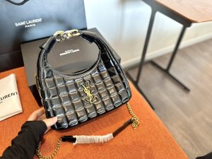 Reddit FashionReps Fendi Bag  FashionReps Bags 09YAA6051