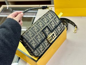 Reddit FashionReps Fendi Bag  FashionReps Bags 09YAA6200