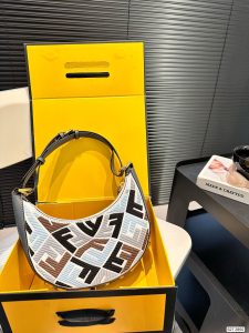 Reddit FashionReps Fendi Bag  FashionReps Bags 09YAA7409