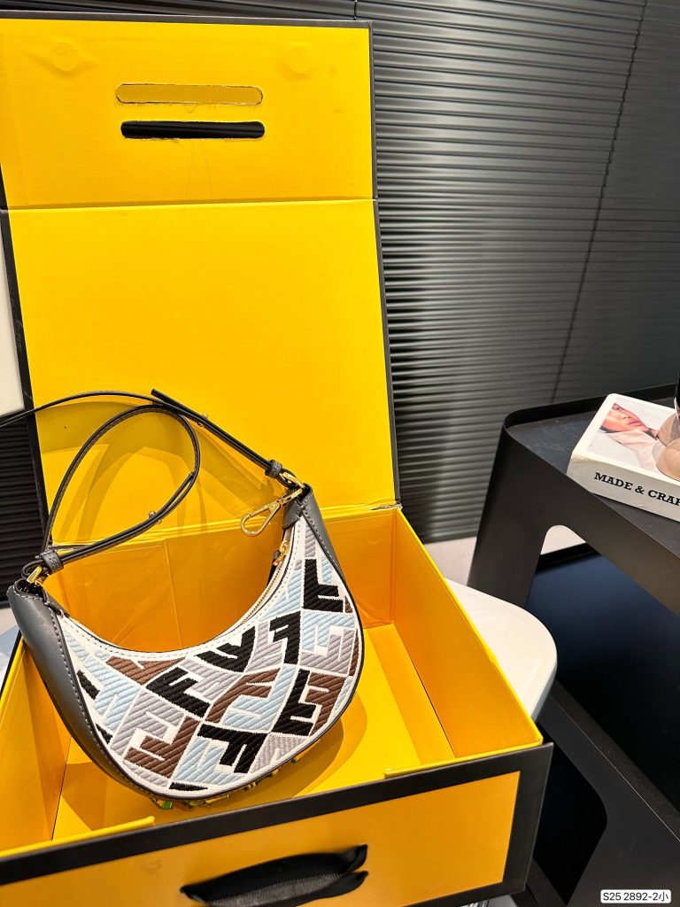 Reddit FashionReps Fendi Bag  FashionReps Bags 09YAA7410