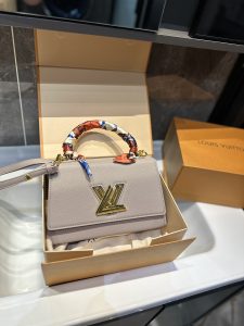 Reddit FashionReps LouisVuitton Bag  FashionReps Bags 07YAA10055