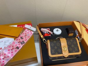 Reddit FashionReps LouisVuitton Bag  FashionReps Bags 07YAA10417