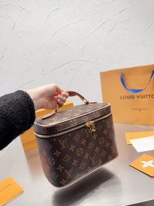 Reddit FashionReps LouisVuitton Bag  FashionReps Bags 07YAA10430