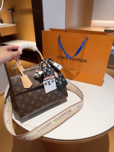Reddit FashionReps LouisVuitton Bag  FashionReps Bags 07YAA10476