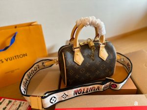 Reddit FashionReps LouisVuitton Bag  FashionReps Bags 07YAA10563