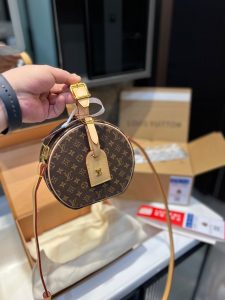 Reddit FashionReps LouisVuitton Bag  FashionReps Bags 07YAA10595