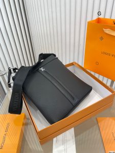 Reddit FashionReps LouisVuitton Bag  FashionReps Bags 07YAA10657