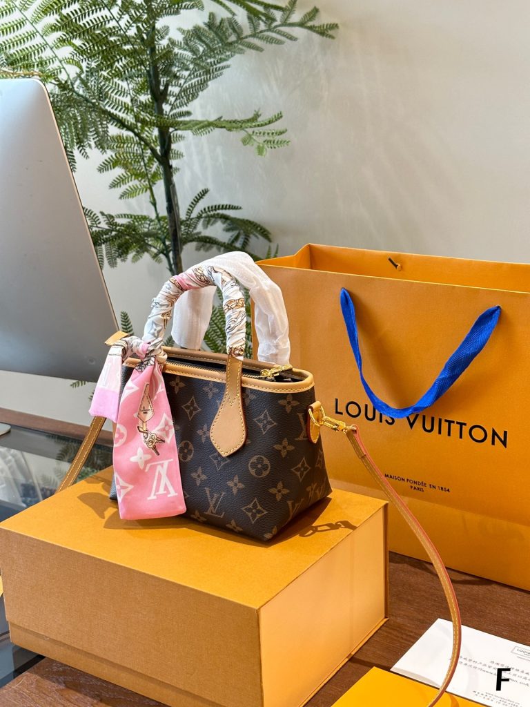 Reddit FashionReps LouisVuitton Bag  FashionReps Bags 07YAA10730