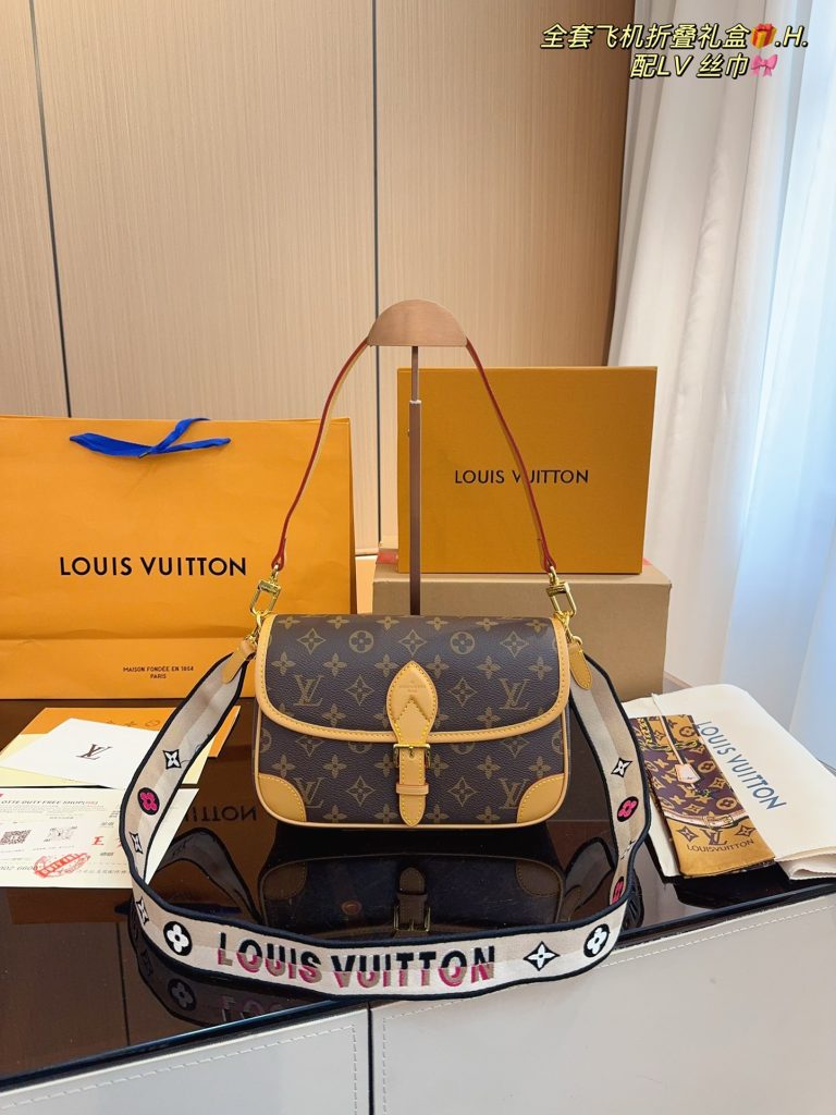 Reddit FashionReps LouisVuitton Bag  FashionReps Bags 07YAA10980