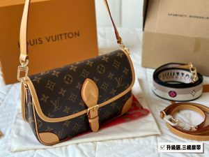 Reddit FashionReps LouisVuitton Bag  FashionReps Bags 07YAA11371