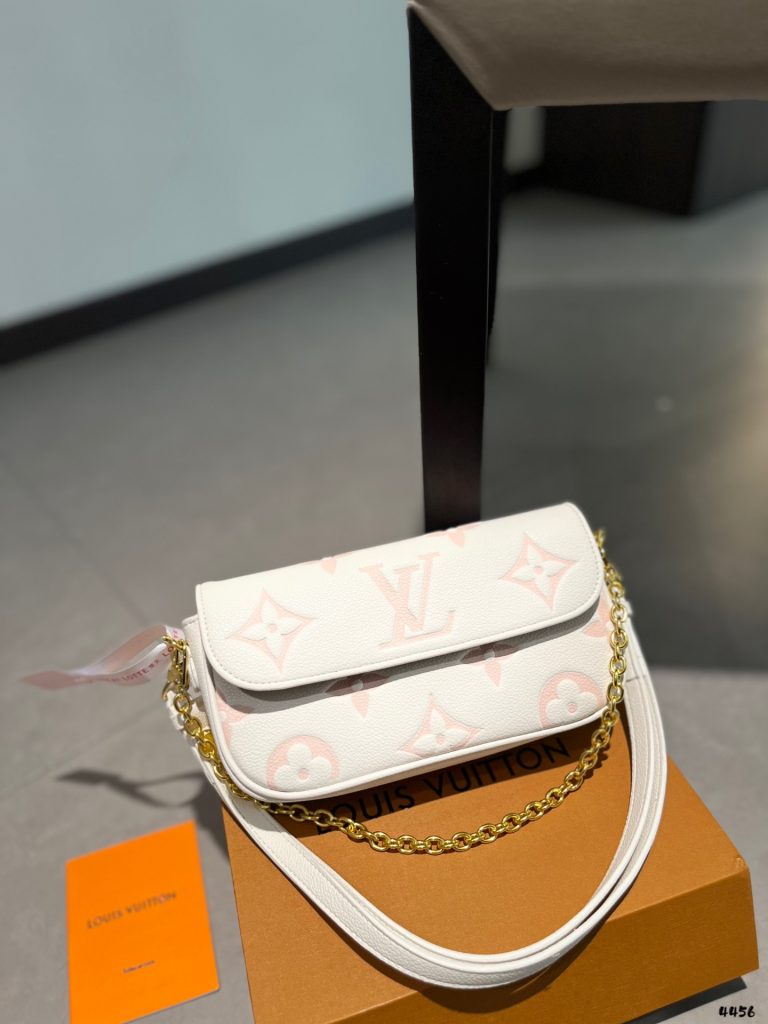 Reddit FashionReps LouisVuitton Bag  FashionReps Bags 07YAA12638