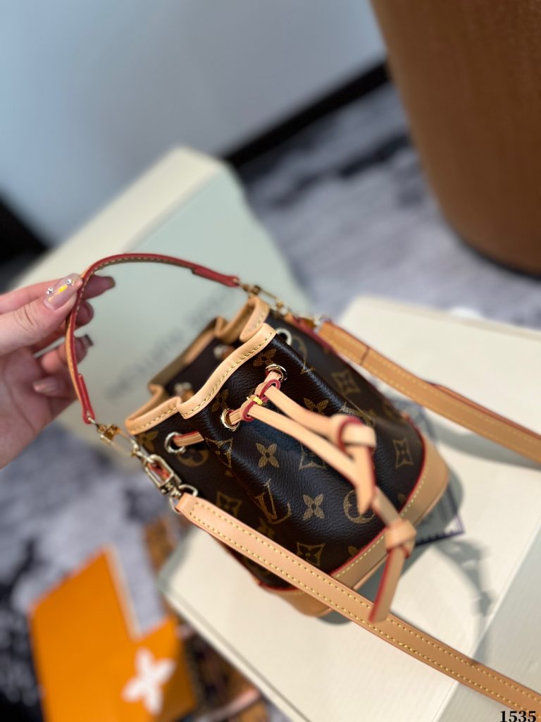 Reddit FashionReps LouisVuitton Bag  FashionReps Bags 07YAA12640