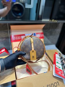 Reddit FashionReps LouisVuitton Bag  FashionReps Bags 07YAA14034