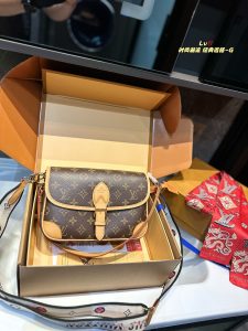 Reddit FashionReps LouisVuitton Bag  FashionReps Bags 07YAA14057