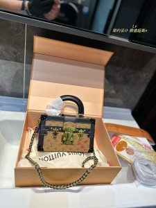 Reddit FashionReps LouisVuitton Bag  FashionReps Bags 07YAA14059