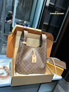 Reddit FashionReps LouisVuitton Bag  FashionReps Bags 07YAA14064